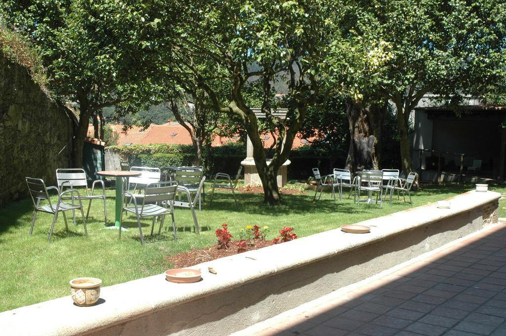 סנטיאגו דה קומפוסטלה Albergue Roots & Boots מראה חיצוני תמונה